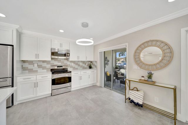 14737 Edna Way, Delray Beach, FL 33484