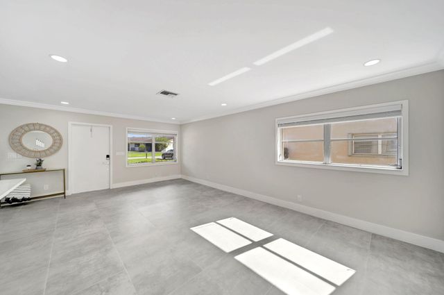 14737 Edna Way, Delray Beach, FL 33484