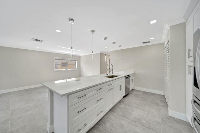 14737 Edna Way, Delray Beach, FL 33484