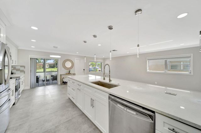 14737 Edna Way, Delray Beach, FL 33484