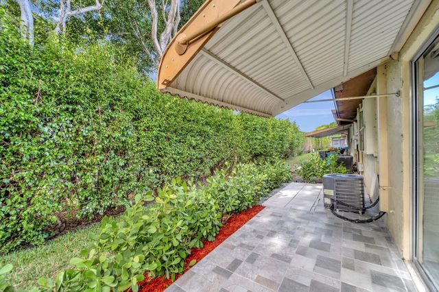 14737 Edna Way, Delray Beach, FL 33484