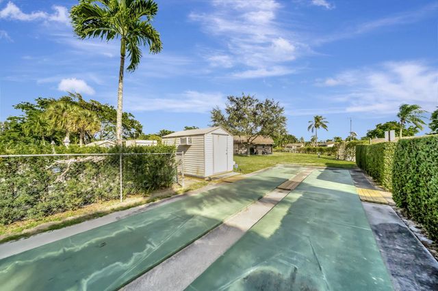 14737 Edna Way, Delray Beach, FL 33484