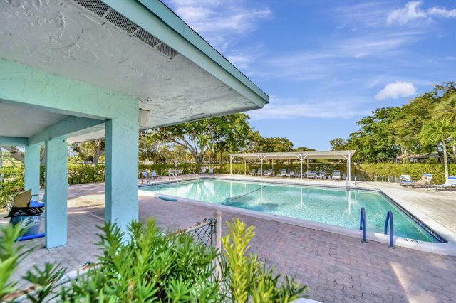 14737 Edna Way, Delray Beach, FL 33484