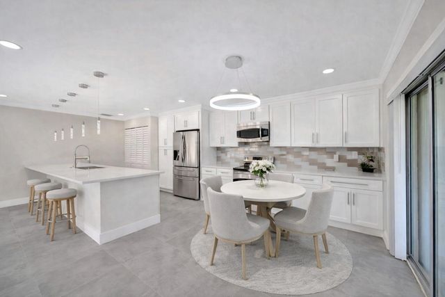 14737 Edna Way, Delray Beach, FL 33484