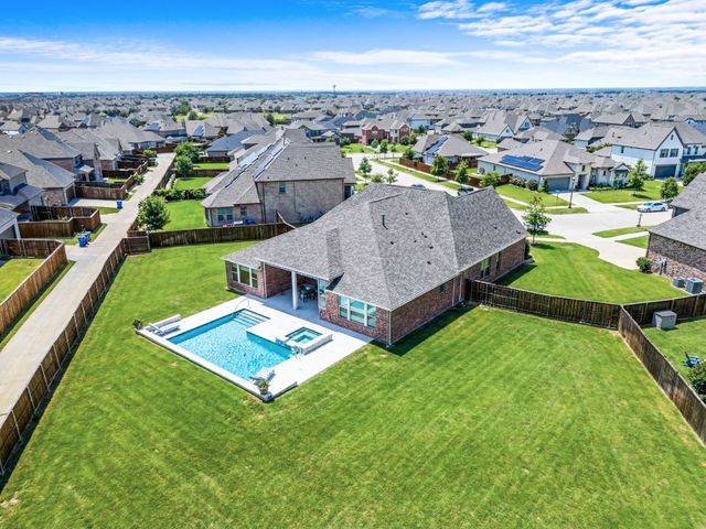 12593 Dawn Shadow Street, Frisco, TX 75035