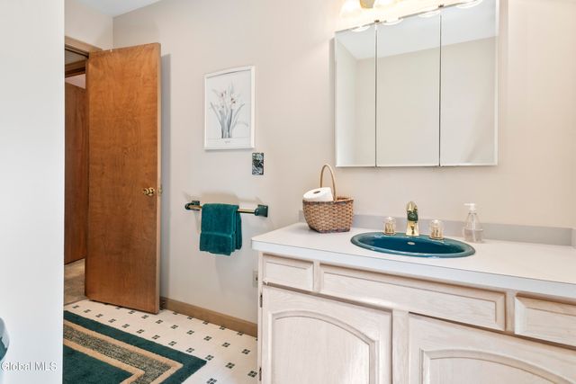 82 Pickle Hill Road, Queensbury, NY 12804