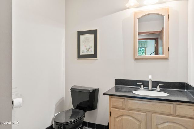 82 Pickle Hill Road, Queensbury, NY 12804