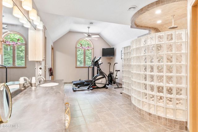 82 Pickle Hill Road, Queensbury, NY 12804