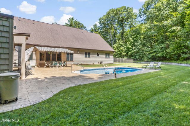 82 Pickle Hill Road, Queensbury, NY 12804