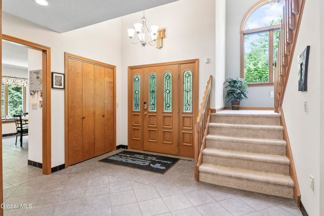 82 Pickle Hill Road, Queensbury, NY 12804