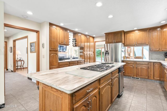 82 Pickle Hill Road, Queensbury, NY 12804