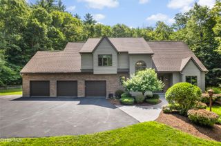82 Pickle Hill Road, Queensbury, NY 12804