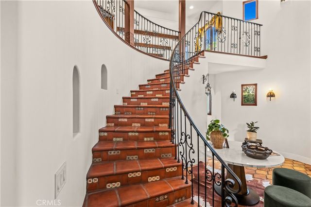 2037 Hill Drive, Los Angeles, CA 90041
