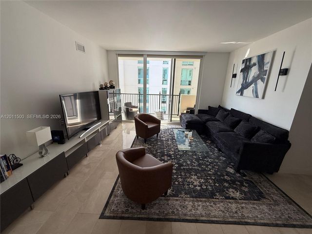 4100 Salzedo St 811, Coral Gables, FL 33146
