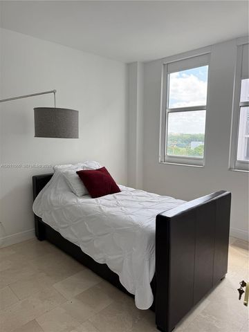 4100 Salzedo St 811, Coral Gables, FL 33146