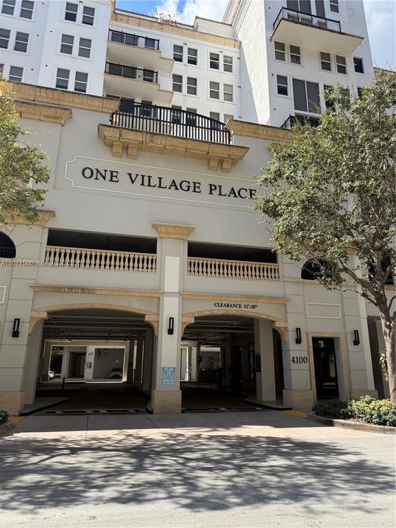 4100 Salzedo St 811, Coral Gables, FL 33146