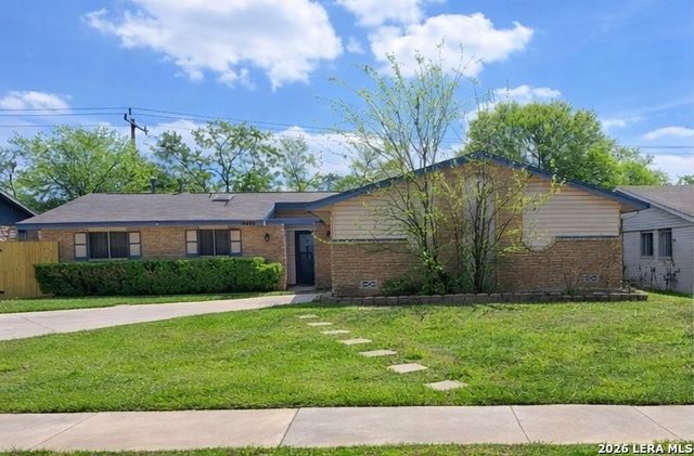 4250 Bayliss Dr, San Antonio, TX 78233