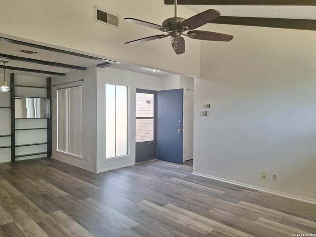 4250 Bayliss Dr, San Antonio, TX 78233