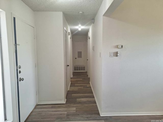 4250 Bayliss Dr, San Antonio, TX 78233