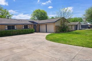 4250 Bayliss Dr, San Antonio, TX 78233