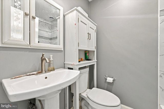 533 TASKER AVE, Norwood, PA 19074