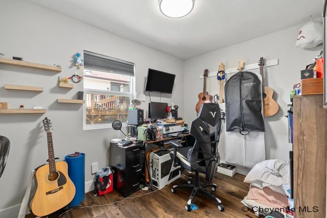 2006 E 16TH ST, Cheyenne, WY 82001