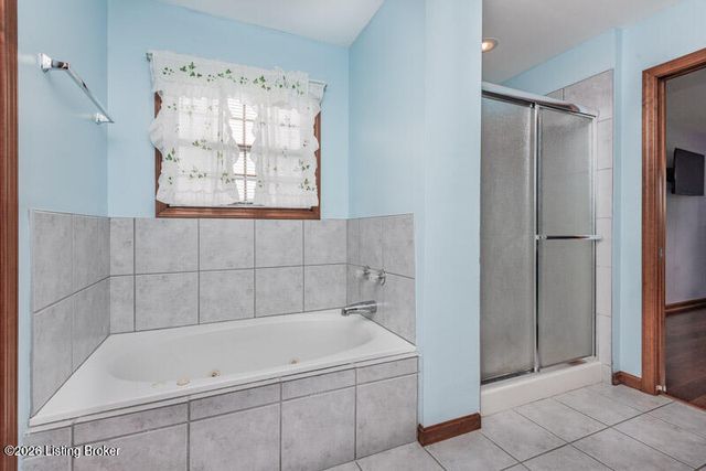 6520 Keeling Place Rd, Louisville, KY 40291