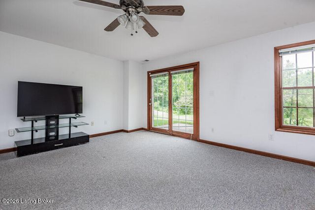 6520 Keeling Place Rd, Louisville, KY 40291