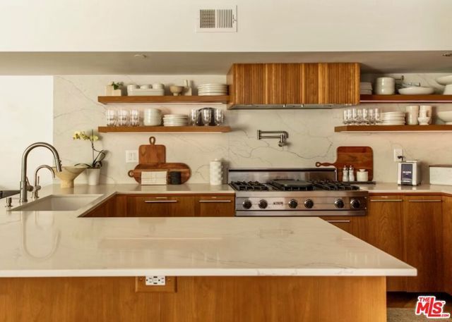 512 Brooks Avenue 6, Venice (los Angeles), CA 90291