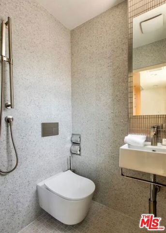 512 Brooks Avenue 6, Venice (los Angeles), CA 90291