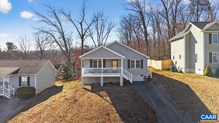 445 KIRBY AVE, Waynesboro, VA 22980