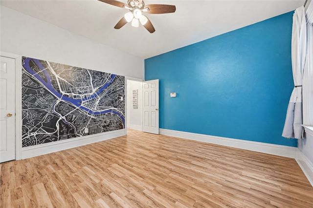 2120 Sidney St, South Side, PA 15203