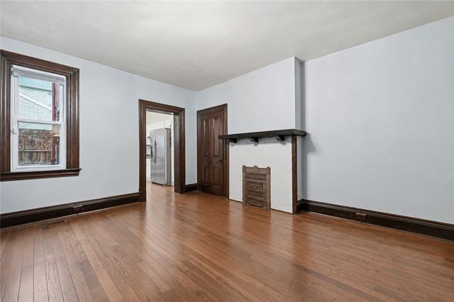 2120 Sidney St, South Side, PA 15203