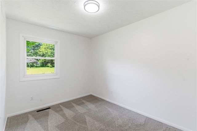 24383 Thousand Oaks Drive, Mattawan, MI 49071