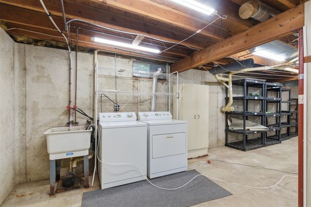 24383 Thousand Oaks Drive, Mattawan, MI 49071