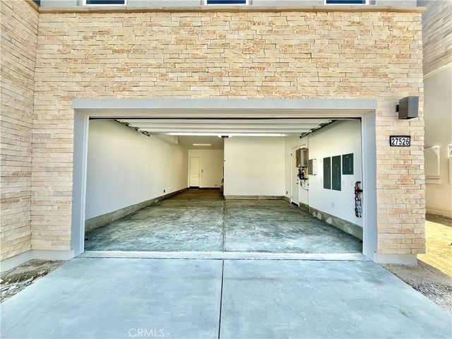 27526 Elderberry Drive, Valencia, CA 91381