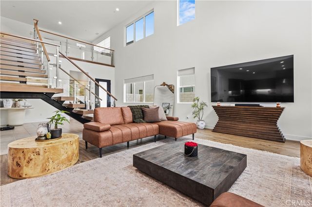 27526 Elderberry Drive, Valencia, CA 91381