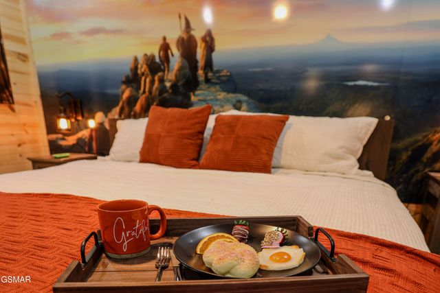 1019 Whites School Road, Sevierville, TN 37876