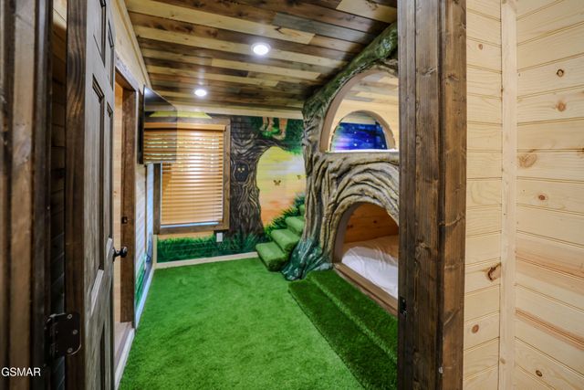 1019 Whites School Road, Sevierville, TN 37876