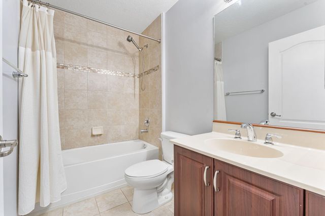 5978 Monterra Club Drive, Lake Worth, FL 33463