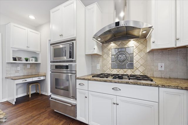 2607 Bangert Court, Naperville, IL 60564