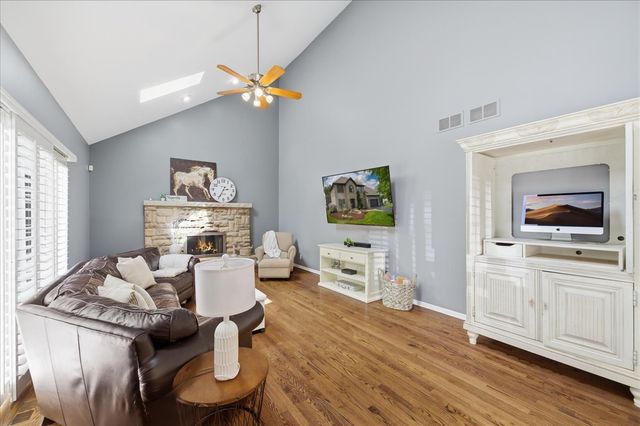 2607 Bangert Court, Naperville, IL 60564