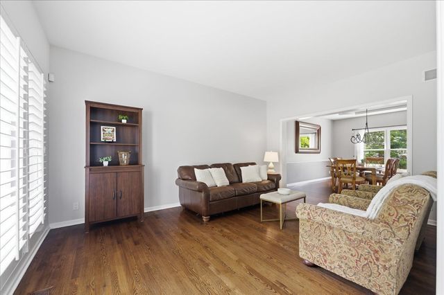 2607 Bangert Court, Naperville, IL 60564