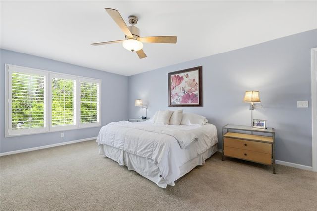 2607 Bangert Court, Naperville, IL 60564