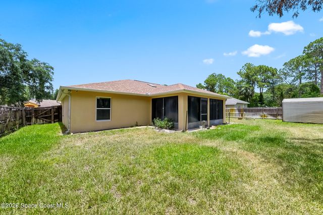 1282 Danforth Street SW, Palm Bay, FL 32908