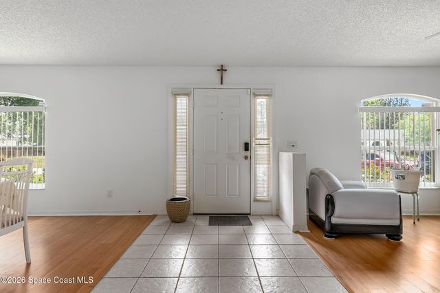 1282 Danforth Street SW, Palm Bay, FL 32908