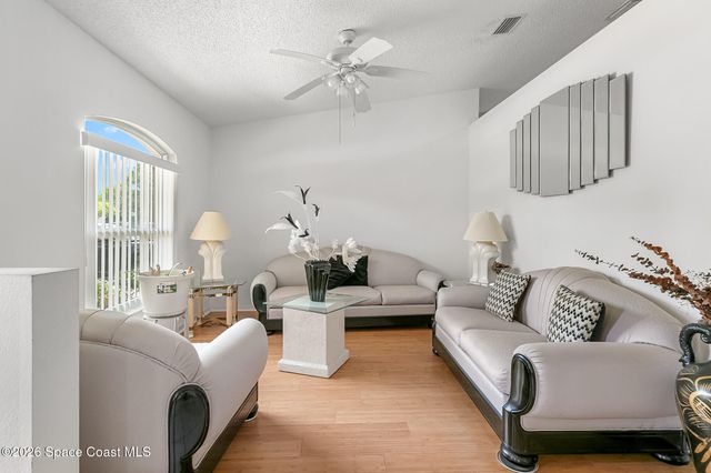 1282 Danforth Street SW, Palm Bay, FL 32908