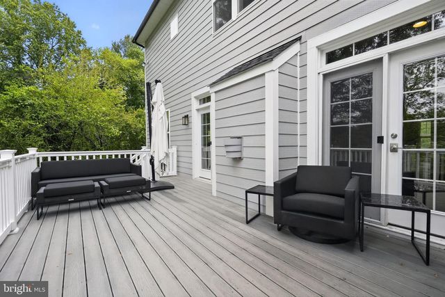 2725 WILLOW DR, Vienna, VA 22181