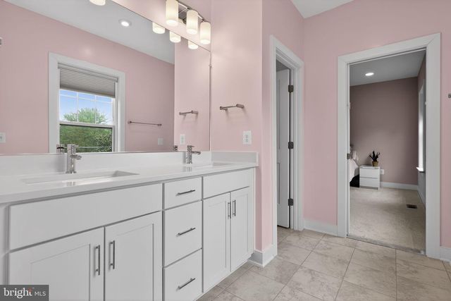 2725 WILLOW DR, Vienna, VA 22181