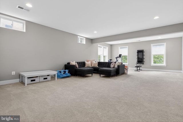 2725 WILLOW DR, Vienna, VA 22181